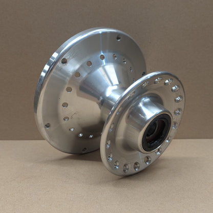 Triumph Front hub Silver