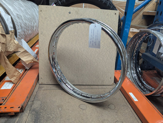 Triumph 7” cast – Front – Standard Chrome – 17”x1.85 - 40h
