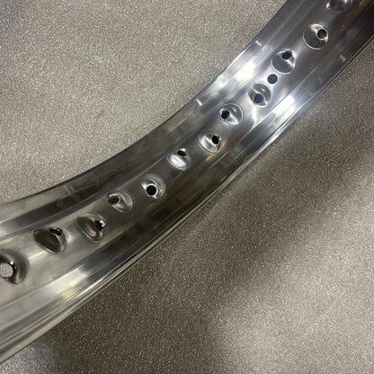 18 x 2.50 Borrani Valanced Rim - Kawasaki Z650 Yamaha W650 - Drum Rear