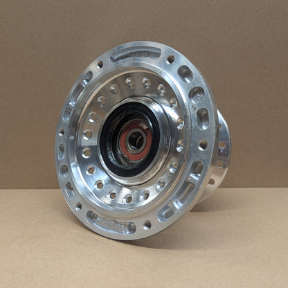 Triumph Front hub Silver