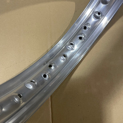 18 x 2.15 Borrani Valanced Rim - Norton Atlas/Commando/Dominator - Drum Hub - Rear - 40 Hole